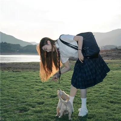 浮云遮深渊